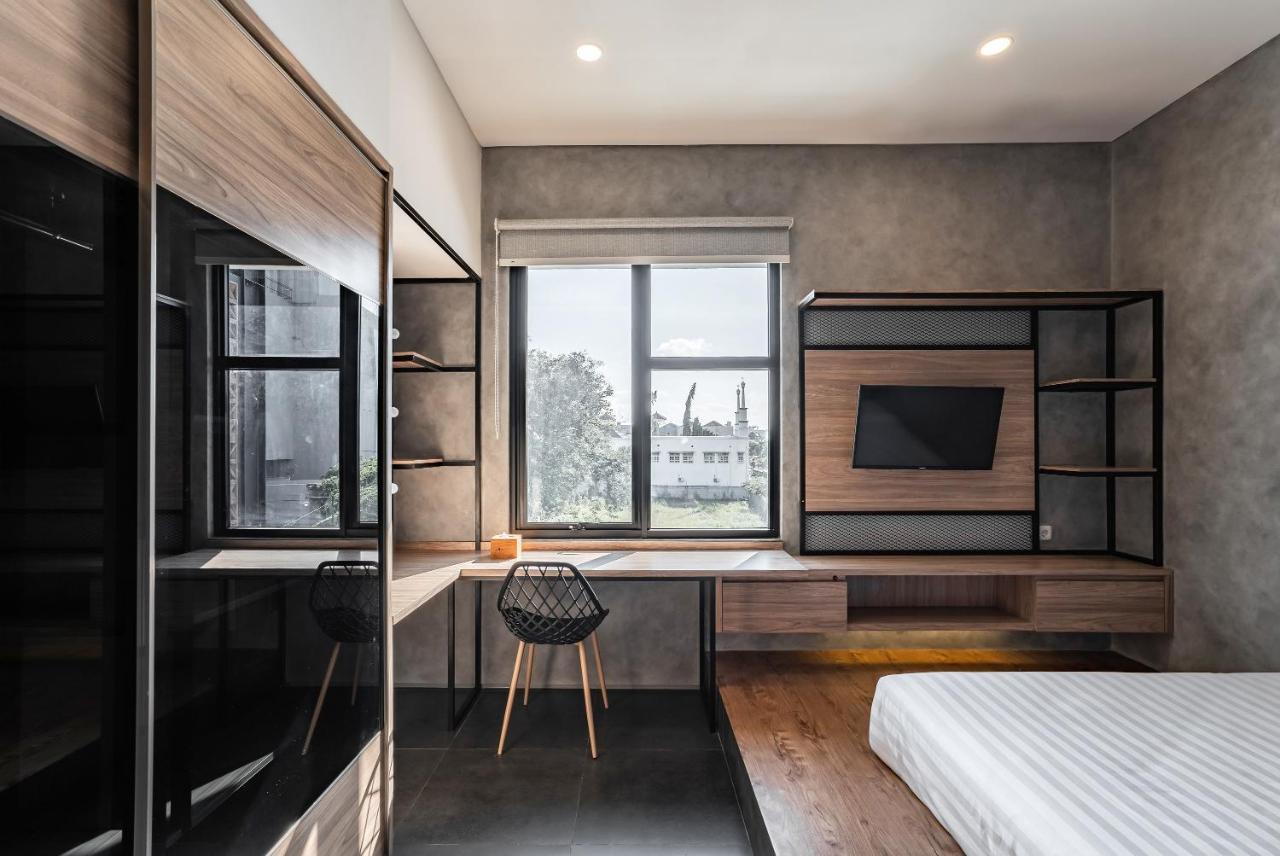 Hotel Loa Living Solo Baru à Grogol Extérieur photo