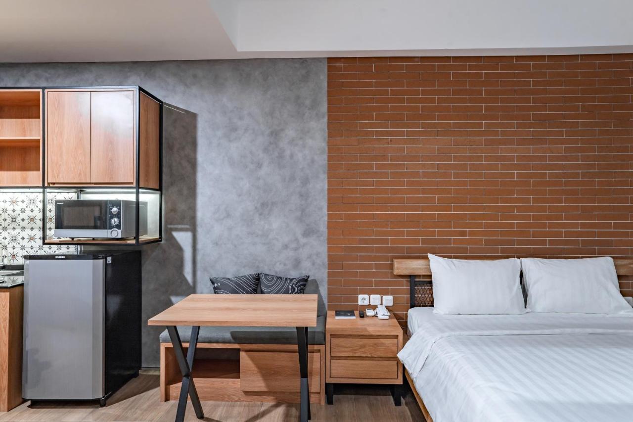 Hotel Loa Living Solo Baru à Grogol Extérieur photo