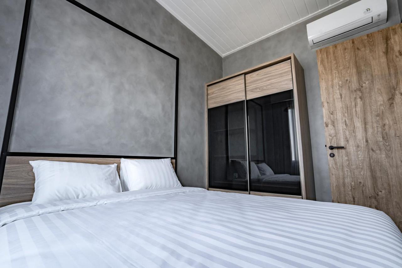 Hotel Loa Living Solo Baru à Grogol Extérieur photo