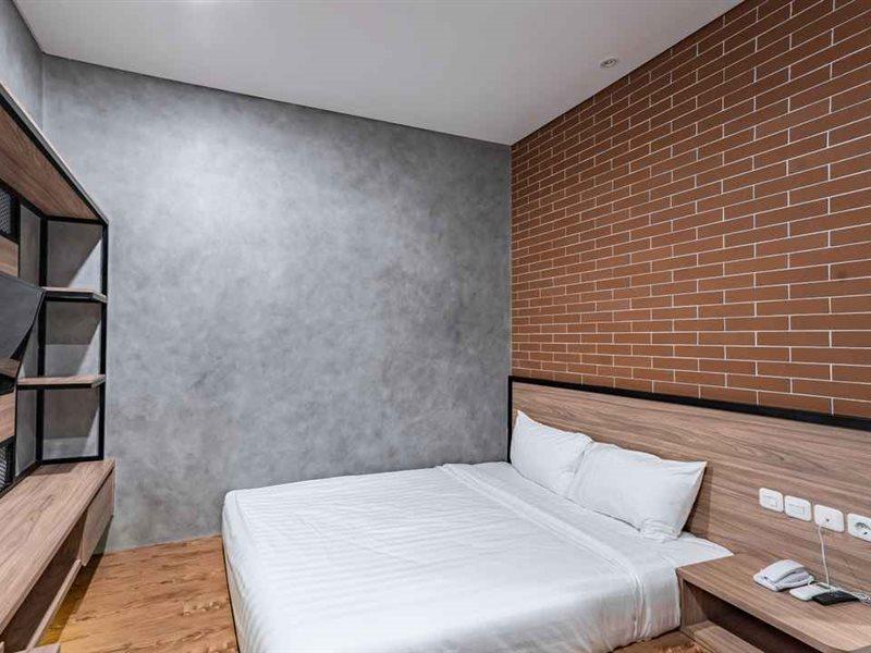 Hotel Loa Living Solo Baru à Grogol Extérieur photo